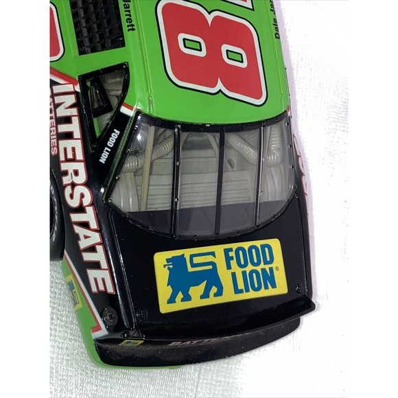 1994 Dale Jarrett #18 Chevy Interstate Batteries 1:18 NASCAR Collector's Edition - Picture 13 of 16